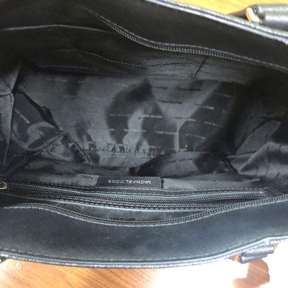 Michael Kors Morgan Medium Logo Tote - Picture 3 of 8